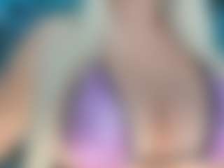 adrianna777's Live Sex Cam Show