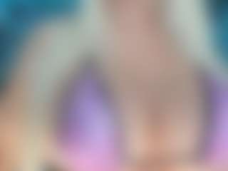 adrianna777's Live Sex Cam Show