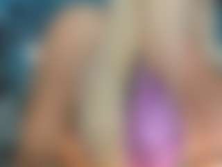 adrianna777's Live Sex Cam Show