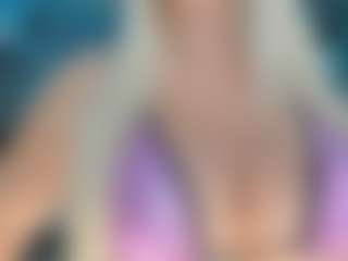 adrianna777's Live Sex Cam Show