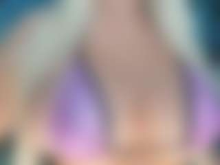adrianna777's Live Sex Cam Show