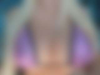 adrianna777's Live Sex Cam Show