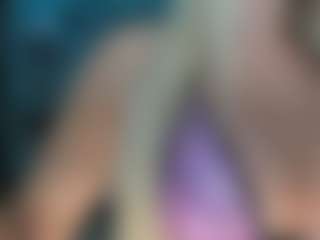 adrianna777's Live Sex Cam Show