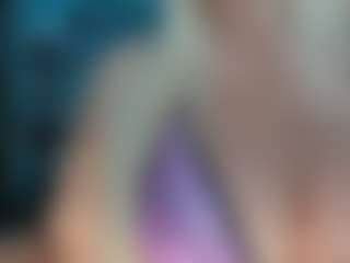 adrianna777's Live Sex Cam Show
