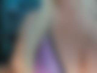 adrianna777's Live Sex Cam Show