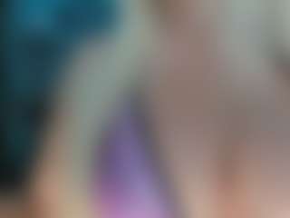 adrianna777's Live Sex Cam Show
