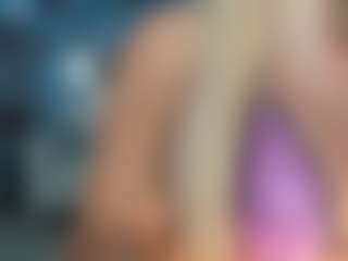 adrianna777's Live Sex Cam Show