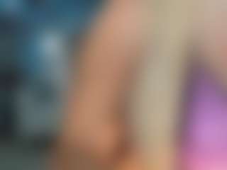 adrianna777's Live Sex Cam Show