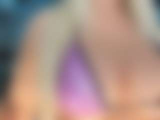 adrianna777's Live Sex Cam Show