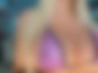 adrianna777's Live Sex Cam Show