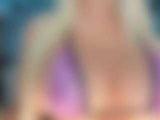 adrianna777's Live Sex Cam Show