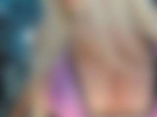 adrianna777's Live Sex Cam Show