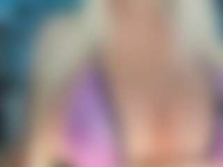 adrianna777's Live Sex Cam Show