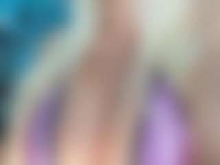 adrianna777's Live Sex Cam Show