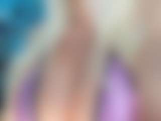 adrianna777's Live Sex Cam Show