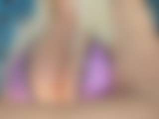 adrianna777's Live Sex Cam Show