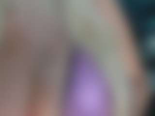 adrianna777's Live Sex Cam Show