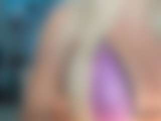 adrianna777's Live Sex Cam Show
