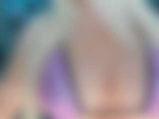 adrianna777's Live Sex Cam Show