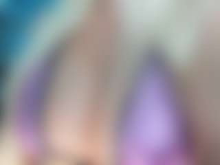 adrianna777's Live Sex Cam Show