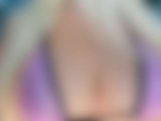 adrianna777's Live Sex Cam Show