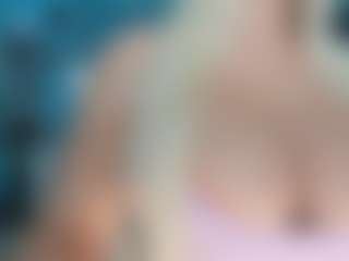 adrianna777's Live Sex Cam Show