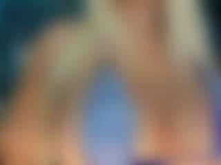 adrianna777 MILF webcam performer live streaming