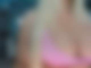 adrianna777's Live Sex Cam Show