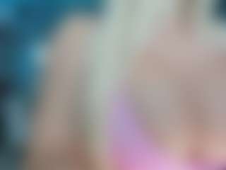 adrianna777's Live Sex Cam Show