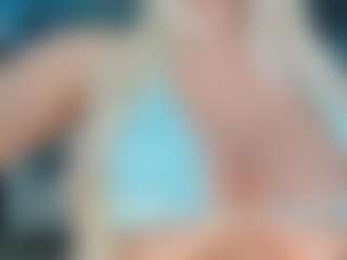 adrianna777's Live Sex Cam Show