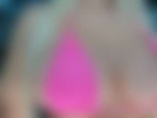 adrianna777's Live Sex Cam Show