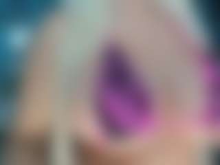 adrianna777's Live Sex Cam Show