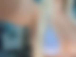 adrianna777's Live Sex Cam Show
