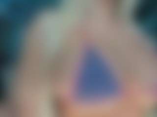 adrianna777's Live Sex Cam Show