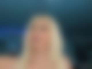 adrianna777's Live Sex Cam Show