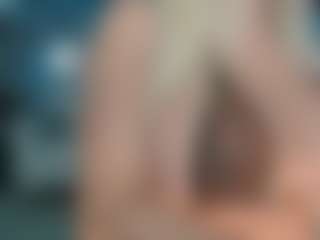 adrianna777's Live Sex Cam Show