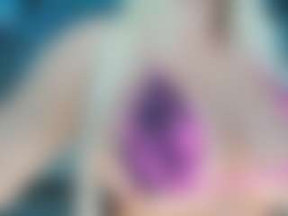 adrianna777's Live Sex Cam Show