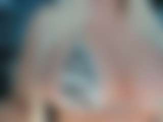 Live cam show with adrianna777 - College MILF on friskycurves.com