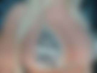 Live cam show with adrianna777 - College MILF on 1on1-livenow