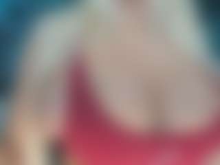 adrianna777's Live Sex Cam Show