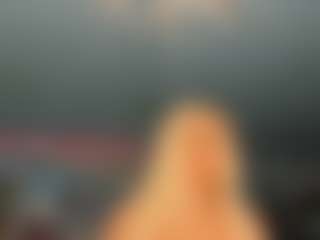 adrianna777's Live Sex Cam Show