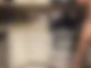 Live cam show with Bigman260 - Brown Eyes on boobsie.com