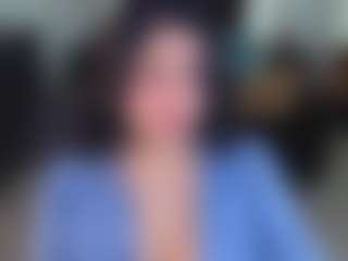 ivynaugthyqueen's Live Sex Cam Show