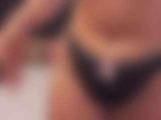 preciousailyn's Live Sex Cam Show