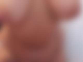 preciousailyn's Live Sex Cam Show
