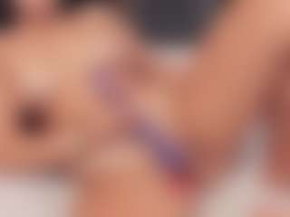 preciousailyn's Live Sex Cam Show