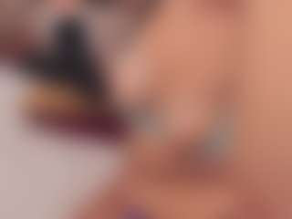 preciousailyn's Live Sex Cam Show