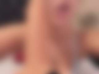 Live cam show with preciousailyn - Latina on xDating