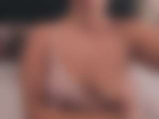 preciousailyn's Live Sex Cam Show