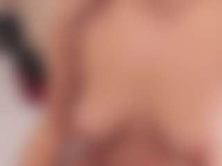 preciousailyn's Live Sex Cam Show